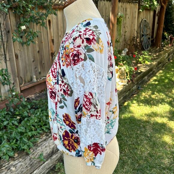 Eyeshadow Boho Peasant Flower Lace Blouse Top Size Small - Picture 6 of 9